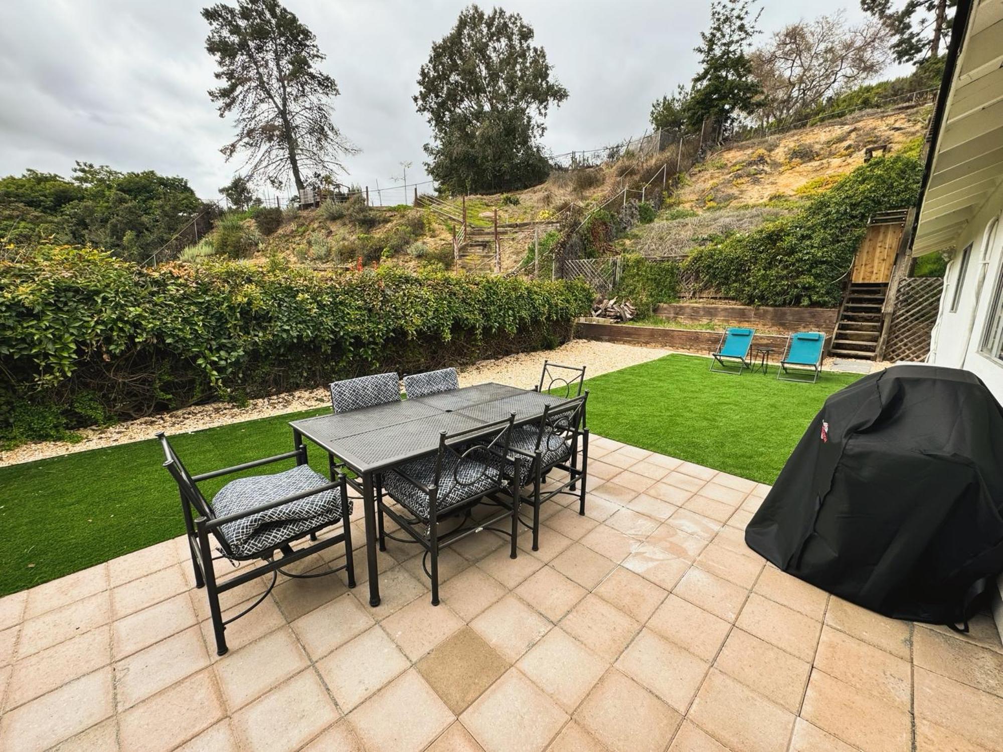Pet Friendly Spacious 3bed With Huge Back Yard Holiday home